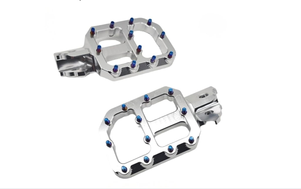 Chrome Wide Pegs (PreOrder)