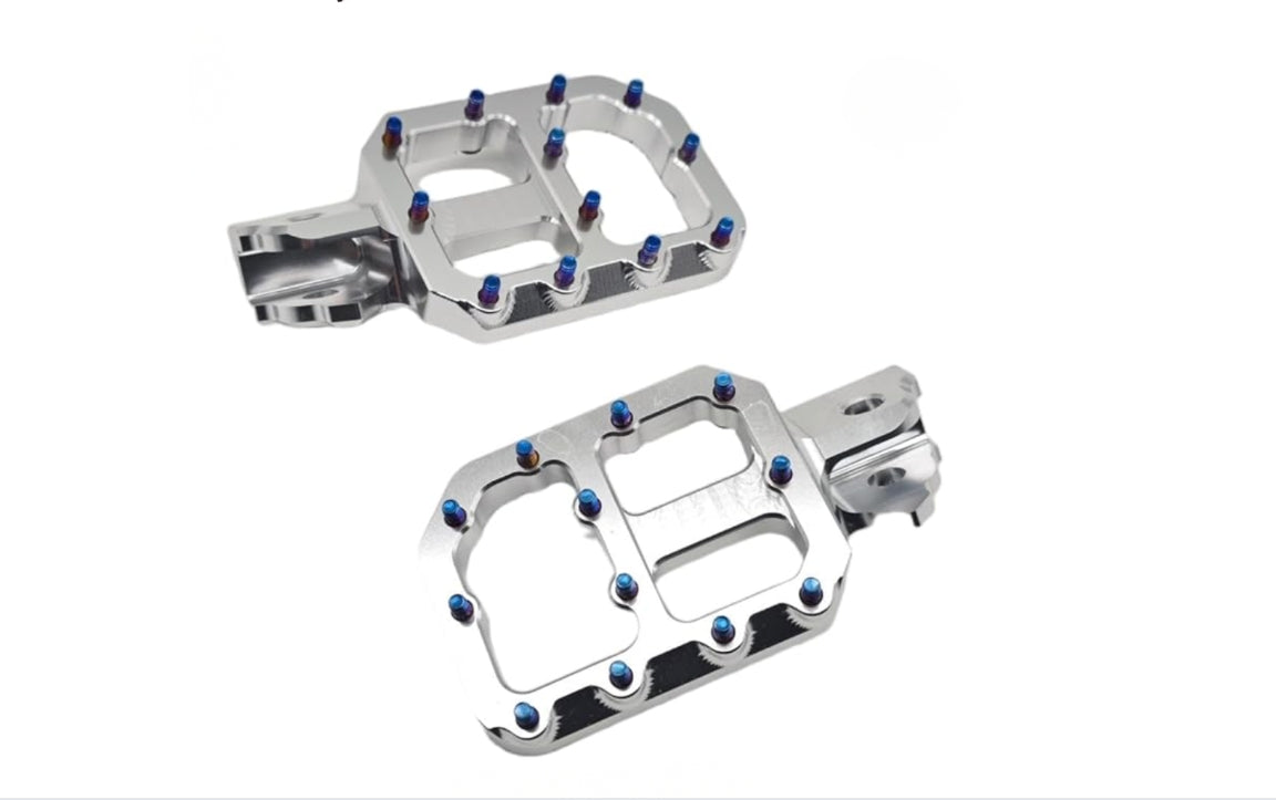 Chrome Wide Pegs (PreOrder)