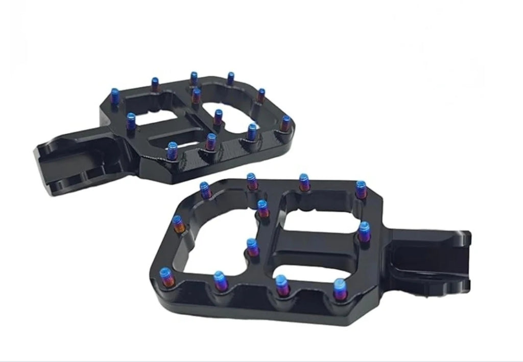Black Wide Pegs (PreOrder)